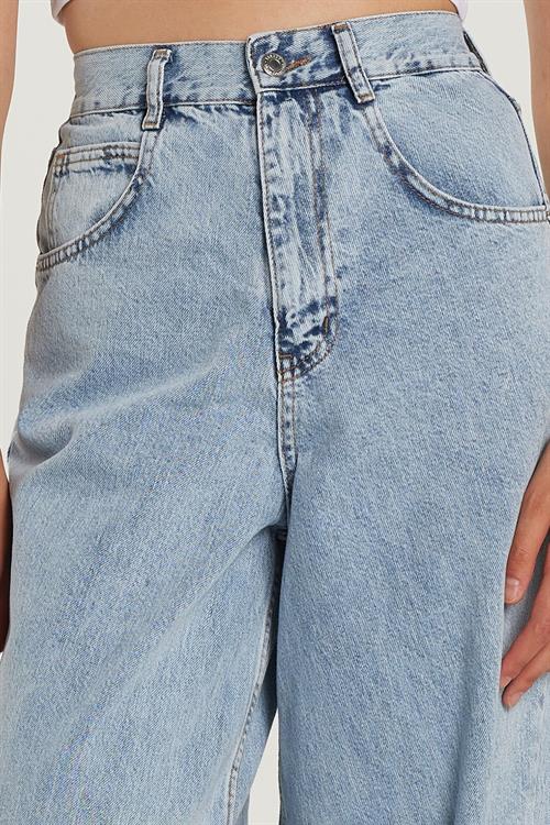 Kadın Regular Fit Tokalı Geniş Paça Baggy Mavi Jean Kot Pantolon