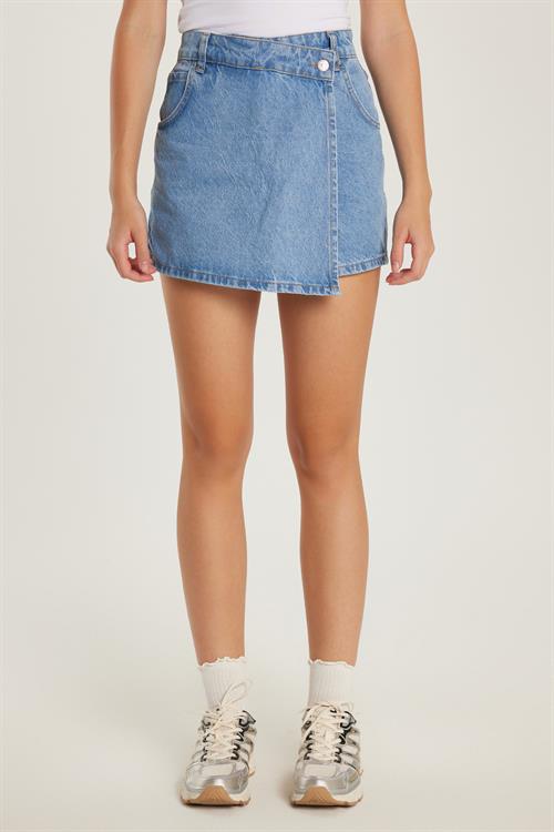 Kadın Slim Fit Dar Kesim Çift Cepli Açık Mavi Şort Etek