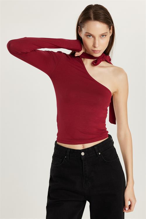 Kadın Standart Fit Fitilli Tek Kol Asimetrik Yaka Bordo Bluz
