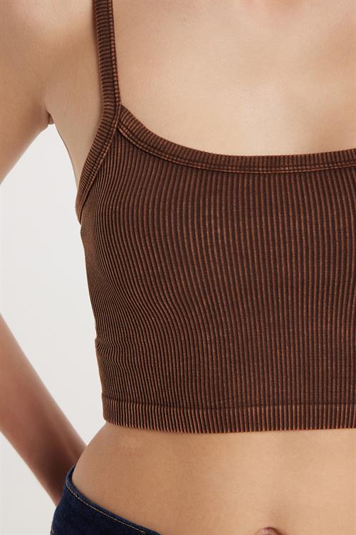 Kadın Slim Fit Kare Yaka Düz Basic Kahverengi Crop Atlet