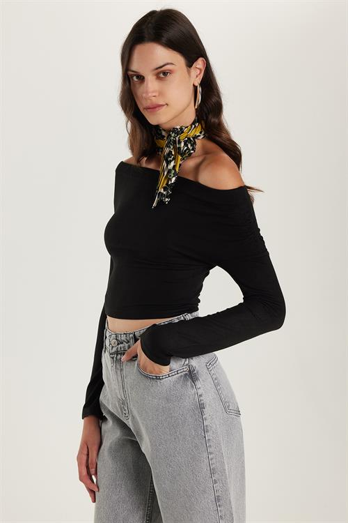 Kadın Slim Fit Dar Kesim Uzun Kollu Kayık Yaka Siyah Viskon Bluz
