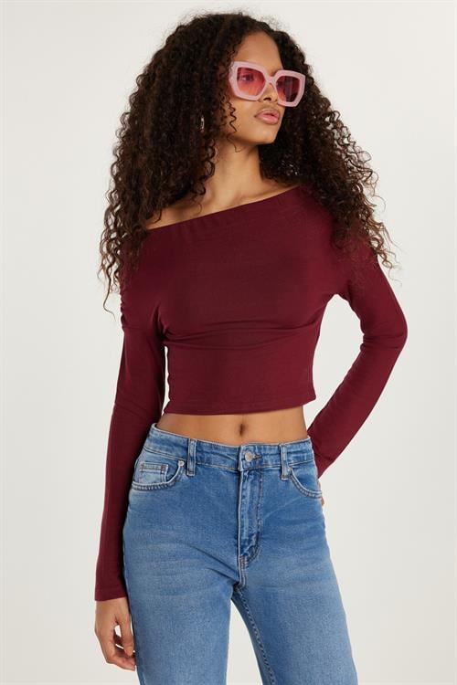 Kadın Slim Fit Dar Kesim Kayık Yaka Viskon Bordo Bluz