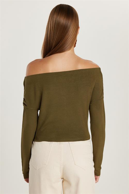 Kadın Slim Fit Dar Kesim Kayık Yaka Viskon Yeşil Bluz