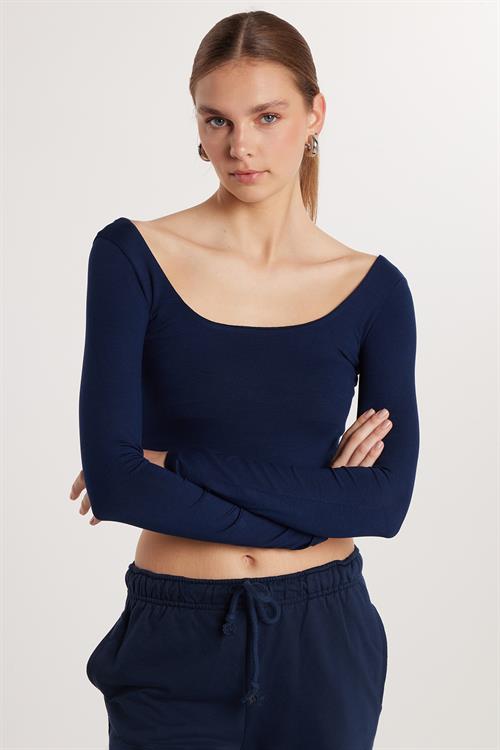 Kadın Slim Fit Dar Kesim Uzun Kollu Kayık Yaka Lacivert Bluz
