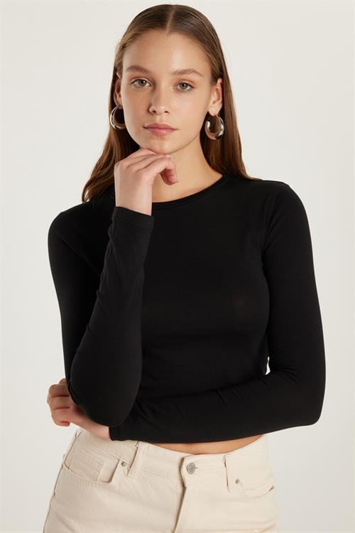 Kadın Slim Fit Dar Kesim Uzun Kollu Bisiklet Yaka Siyah Bluz
