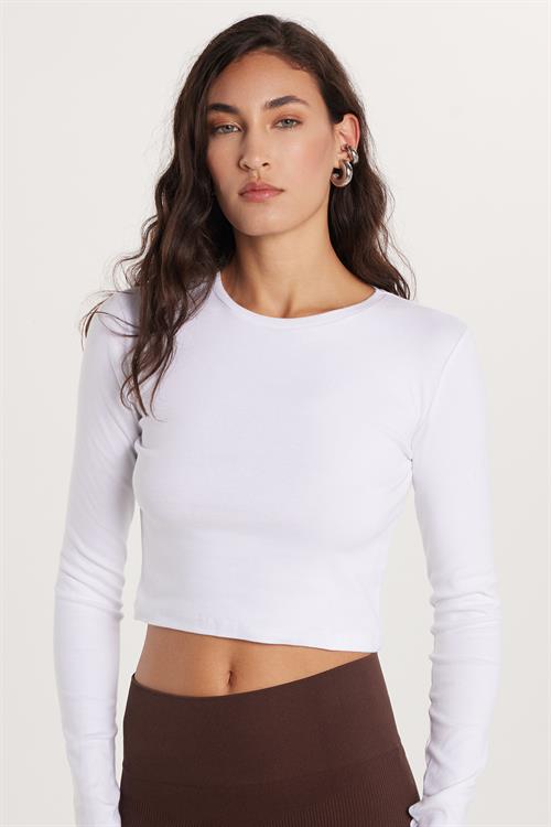 Kadın Slim Fit Dar Kesim Uzun Kollu Bisiklet Yaka Beyaz Bluz