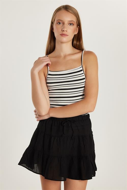 Kadın Slim Fit Dar Kesim İnce Askılı Çizgili Kare Yaka Body Atlet