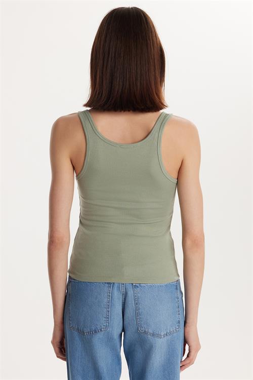 Kadın Modal Kumaş Standart Fit İnce Askılı U Yaka Düğmeli Mint Body Atlet