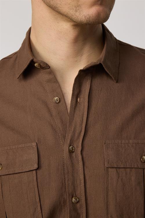 Erkek Regular Fit Klasik Kesim Oversize %100 Pamuk Keten Doku Çift Cep Kahverengi Gömlek