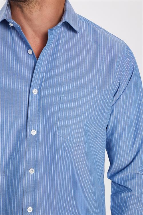 Erkek Regular Fit Klasik Kesim İnce Çizgili Pamuklu Kravatlık Yaka Gömlek