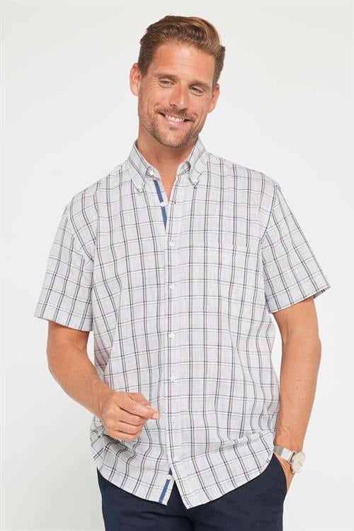 Erkek Regular Fit Klasik Kesim Oversize %100 Pamuk Keten Doku Tek Cep Kareli Düğmeli Yaka Gömlek