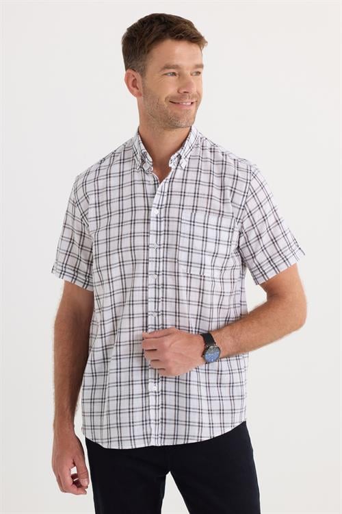 Erkek Regular Fit Klasik Kesim Oversize %100 Pamuk Keten Doku Cepli Kareli Kısa Kollu Düğmeli Yaka Gömlek
