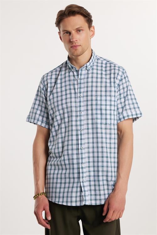 Erkek Regular Fit Klasik Kesim Oversize %100 Pamuk Keten Doku Tek Cepli Kareli Kısa Kollu Düğmeli Yaka Gömlek