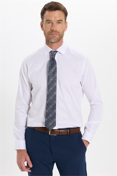 Erkek Regular Fit Rahat Kesim Beyaz Non-Iron Pamuklu  Gömlek