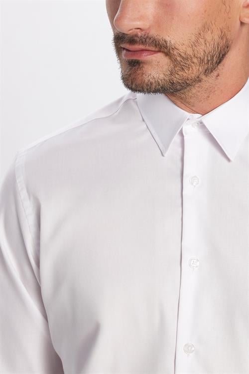 Erkek Regular Fit Klasik Kesim Beyaz Non-Iron Pamuklu Ütü Gerektirmez Gömlek