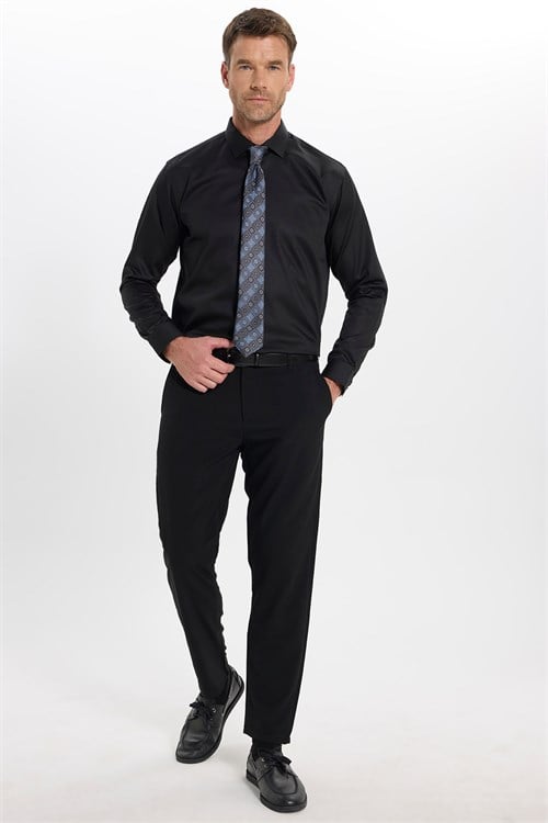 Erkek Regular Fit Rahat Kesim Siyah Non-Iron Pamuklu  Gömlek