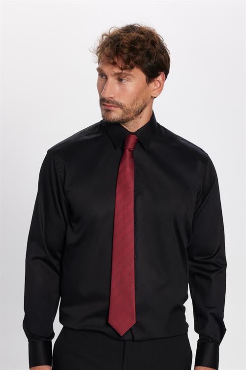 Erkek Regular Fit Klasik Kesim Siyah Non-Iron Pamuklu Ütü Gerektirmez Gömlek