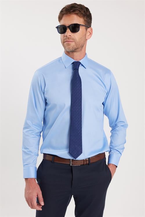 Erkek Regular Fit Rahat Kesim Açık Mavi Non-Iron Pamuklu Ütü Gerektirmez Gömlek