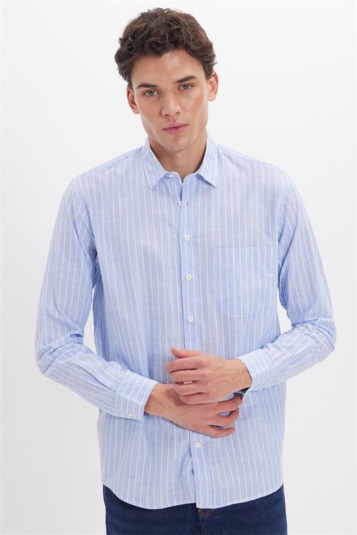 Erkek Regular Fit Klasik Kesim Oversize Uzun Kollu %100 Pamuk Keten Doku Tek Cepli Mavi Çizgili Gömlek