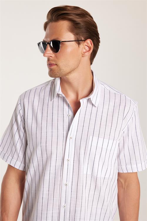Erkek Regular Fit Klasik Kesim Oversize %100 Pamuk Kısa Kollu Keten Doku Tek Cepli Çizgili Lacivert Gömlek