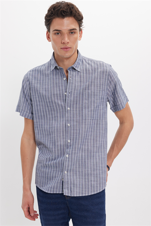 Erkek Regular Fit Klasik Kesim Oversize %100 Pamuk Keten Doku Tek Cepli Çizgili Kısa Kollu Lacivert Gömlek