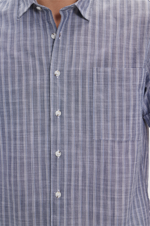 Erkek Regular Fit Klasik Kesim Oversize %100 Pamuk Keten Doku Tek Cepli Çizgili Kısa Kollu Lacivert Gömlek