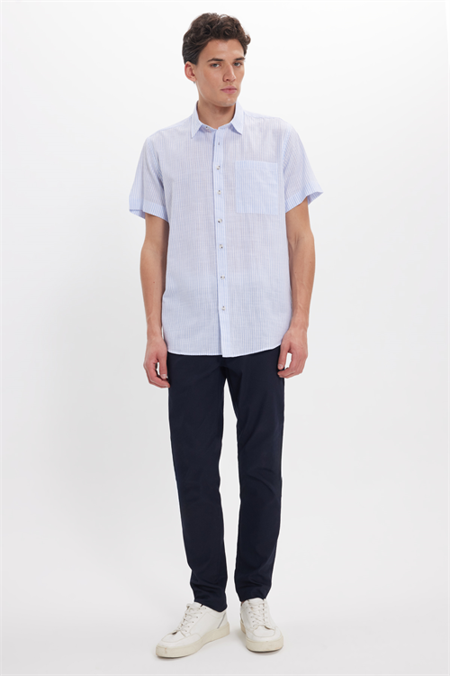 Erkek Regular Fit Klasik Kesim Oversize %100 Pamuk Keten Doku Tek Cepli Çizgili Kısa Kollu Mavi Gömlek