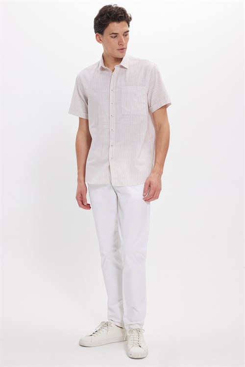 Erkek Regular Fit Klasik Kesim Oversize %100 Pamuk Keten Doku Tek Cepli Çizgili Kısa Kollu Bej Gömlek