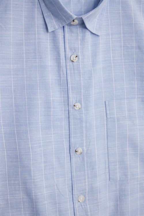 Erkek Regular Fit Klasik Kesim Oversize %100 Pamuk Keten Doku Tek Cepli Çizgili Kısa Kollu Mavi Gömlek