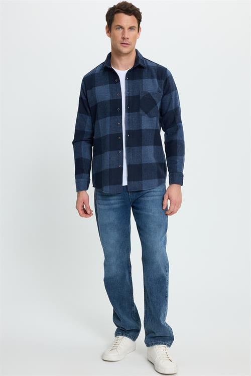 Erkek Regular Fit Klasik Kesim Kareli Cepli Oduncu Gömlek