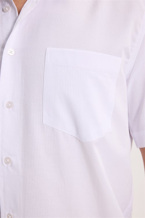 Erkek Regular Fit Klasik Kesim Pamuklu Kısa Kollu Armürlü Beyaz Gömlek