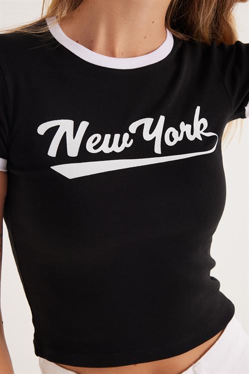 Kadın Slim Fit Dar Kesim %100 Pamuk Bisiklet Yaka Baskılı Siyah Tişört