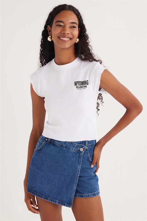 Kadın Slim Fit Ribanalı Baskılı %100 Pamuk Bisiklet Yaka Beyaz Tişört