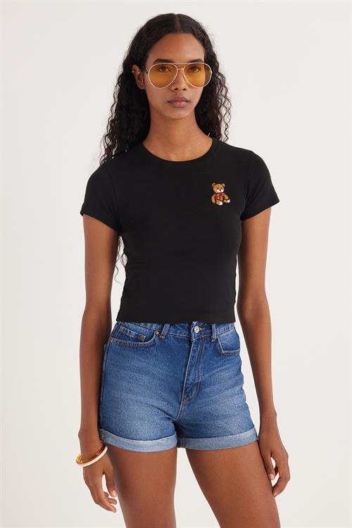 Kadın Slim Fit Dar Kesim Kısa Kollu Bisiklet Yaka Nakışlı Siyah Tişört
