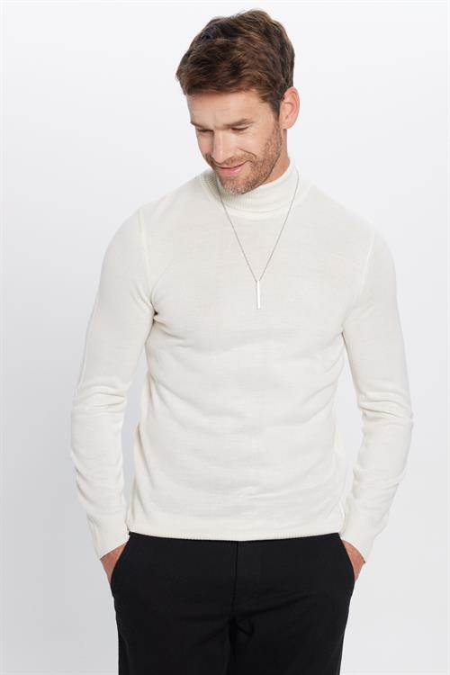 Erkek Slim Fit Dar Kesim Tam Boğazlı Yaka Düz Yün Beyaz Triko Kazak