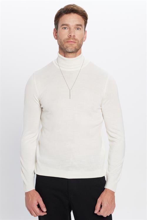 Erkek Slim Fit Dar Kesim Tam Boğazlı Yaka Düz Yün Beyaz Triko Kazak
