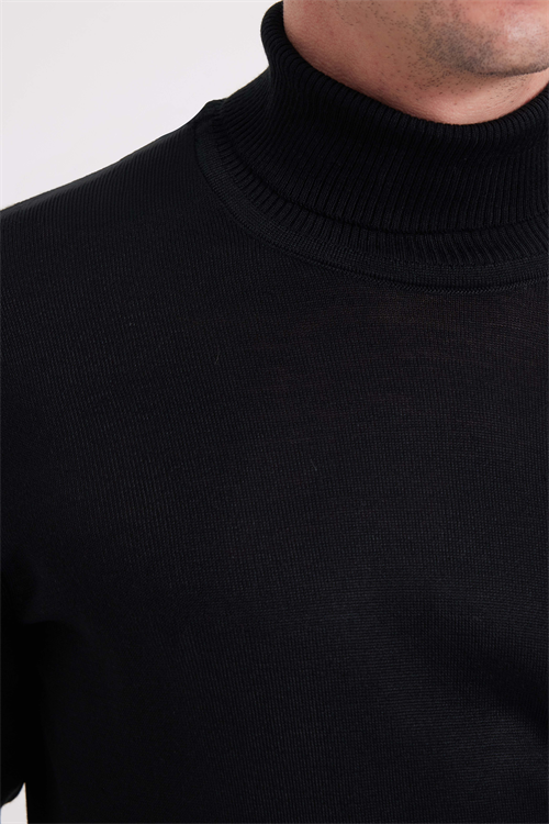 Erkek Slim Fit Tam Boğazlı Yaka Düz Yün Triko Kazak