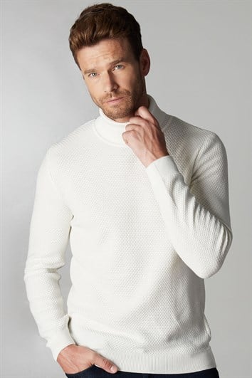 Erkek Slim Fit Balıkçı Yaka Desenli Beyaz Triko Kazak