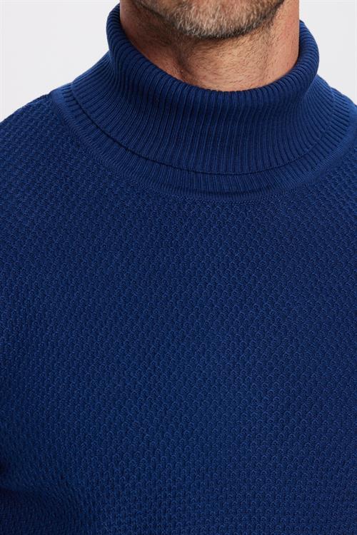 Erkek Slim Fit Balıkçı Yaka Desenli Sax Mavi Triko Kazak