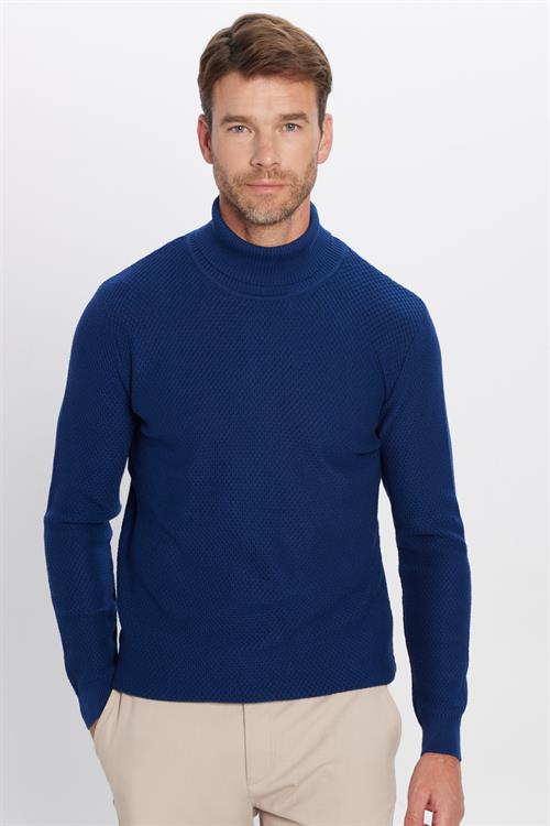 Erkek Slim Fit Balıkçı Yaka Desenli Sax Mavi Triko Kazak