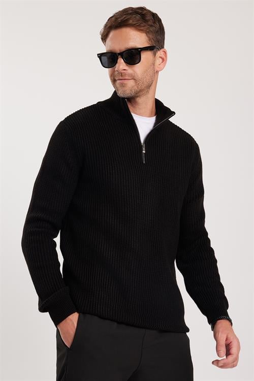 Erkek Slim Fit Dar Kesim Fermuarlı Siyah Dik Yaka Triko Kazak