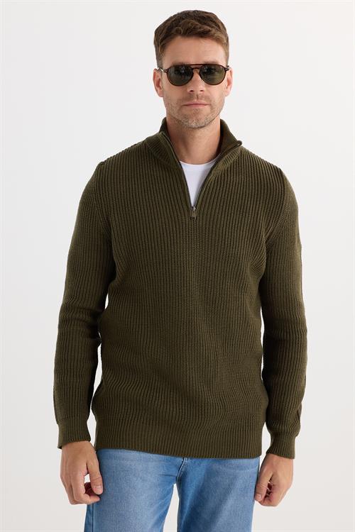 Erkek Slim Fit Dar Kesim Fermuarlı Haki Dik Yaka Triko Kazak