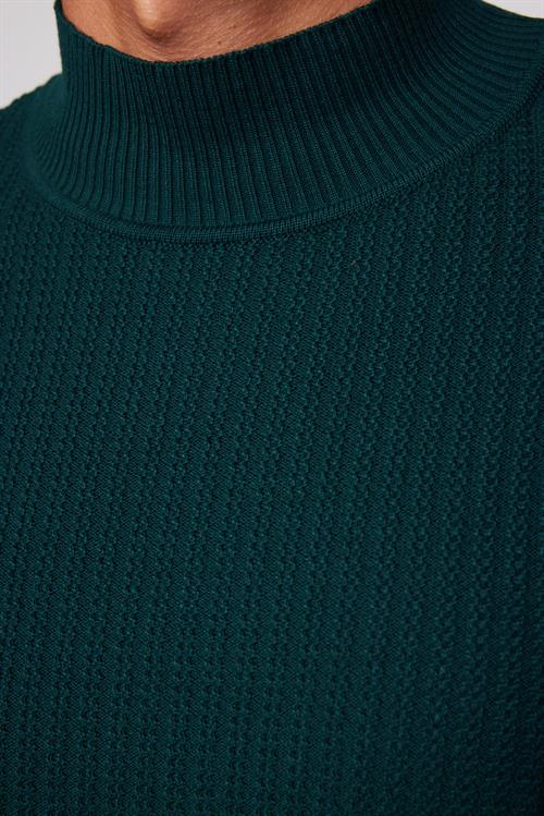 Erkek Slim Fit Yarım Balıkçı Yaka Tüylenme Yapmayan Yeşil Triko Kazak