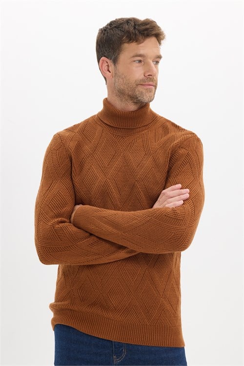 Slim Fit Dar Kesim Tam Balıkçı Yaka Desenli Kahverengi Erkek Triko Kazak