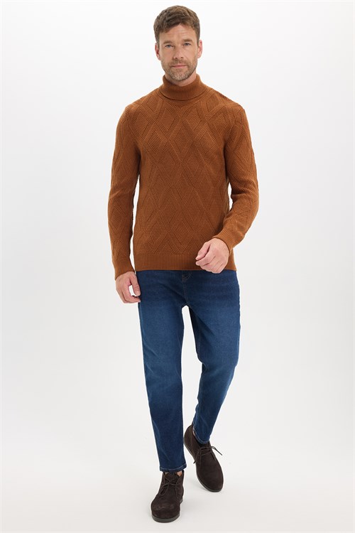 Slim Fit Dar Kesim Tam Balıkçı Yaka Desenli Kahverengi Erkek Triko Kazak