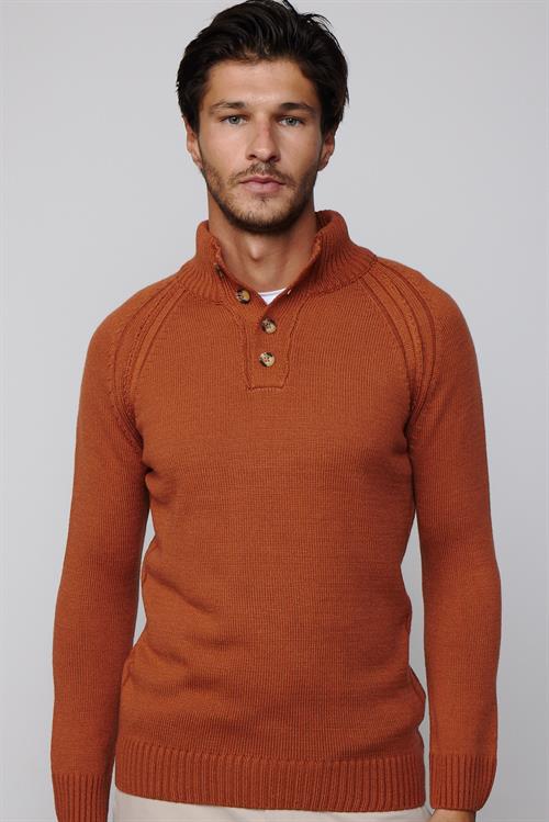 Erkek Slim Fit Dar Kesim Dik Yaka Düğmeli Tarçın Triko Kazak