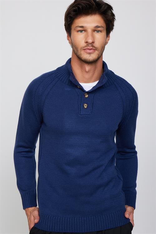 Erkek Slim Fit Dar Kesim Dik Yaka Düğmeli Lacivert Triko Kazak