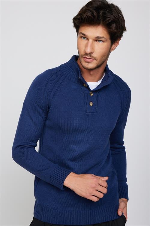 Erkek Slim Fit Dar Kesim Dik Yaka Düğmeli Lacivert Triko Kazak