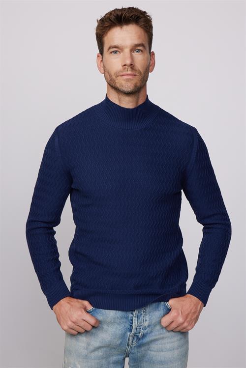 Erkek Slim Fit Dar Kesim Yarım Balıkçı Yaka Desenli Tüylenmeyen Lacivert Triko Kazak