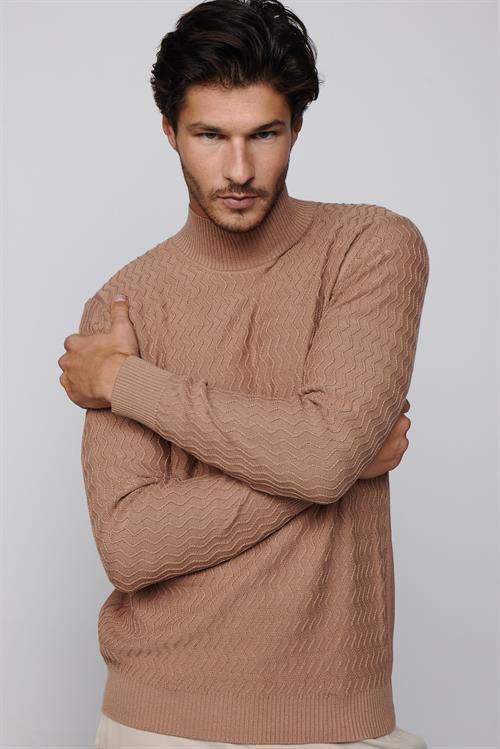 Slim Fit Dar Kesim Yarım Balıkçı Yaka Desenli Tüylenmeyen Bej Erkek Triko Kazak